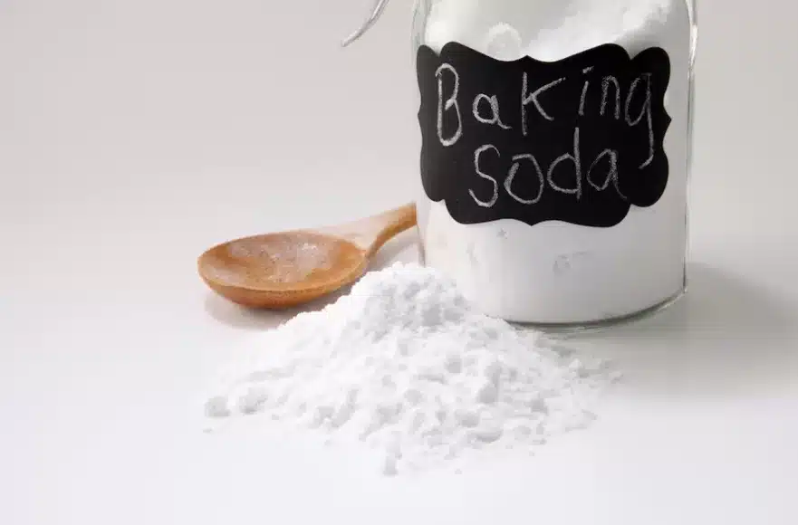 Choosing Between Baking Soda and Baking Powder for Banana Bread